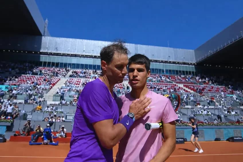 Alcaraz bat Fonseca et pense à Nadal : « Il m'a détruit »