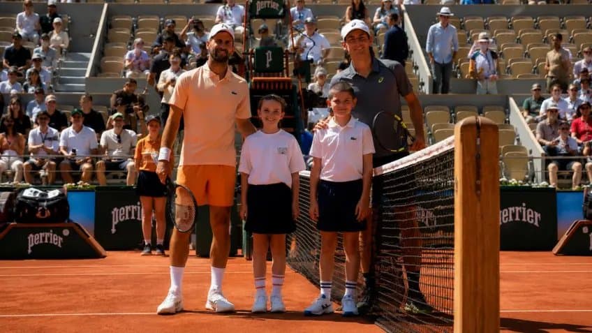 Djokovic qualifie Royer après un troisième set accroché