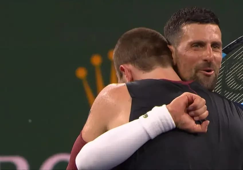 Draper bat Djokovic à Indian Wells et repart de l'avant
