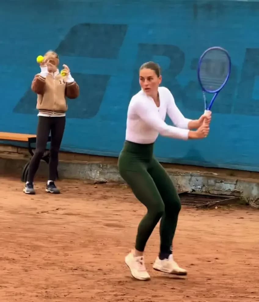 Kostyuk s'entraîne à Kiev sous les sirènes d'alerte