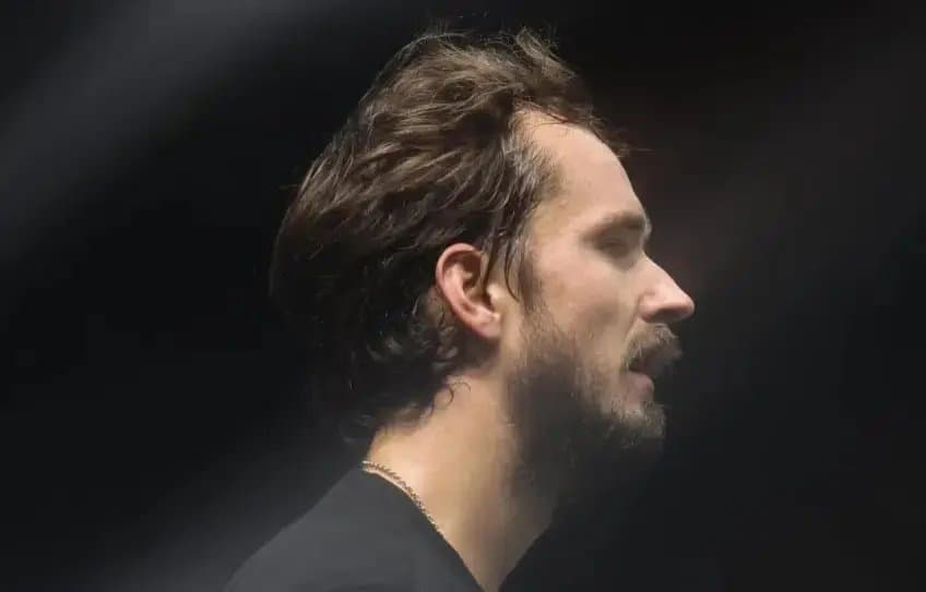 Medvedev doit éviter la faute sur la terre battue à Monte-Carlo