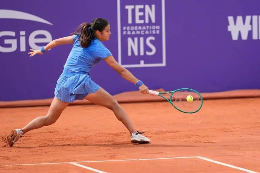 Raducanu s’incline à Strasbourg après avoir mené deux sets