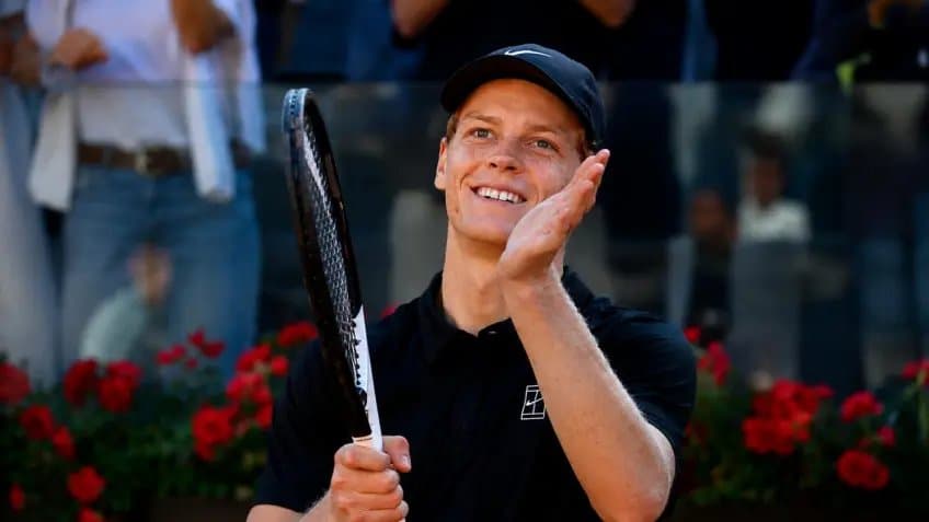 Sinner bat Medvedev en demi-finale à Rome et vise Ruud