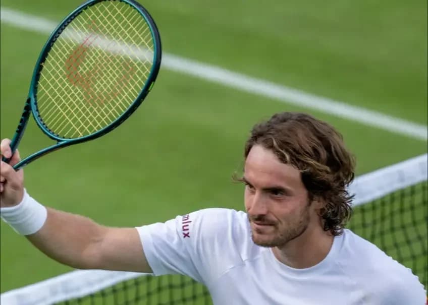 Tsitsipas clarifie ses propos sur le Golden Swing