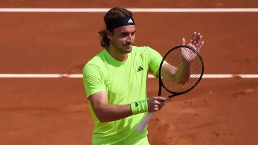 Tsitsipas lutte à Madrid et s’impose en tie-break